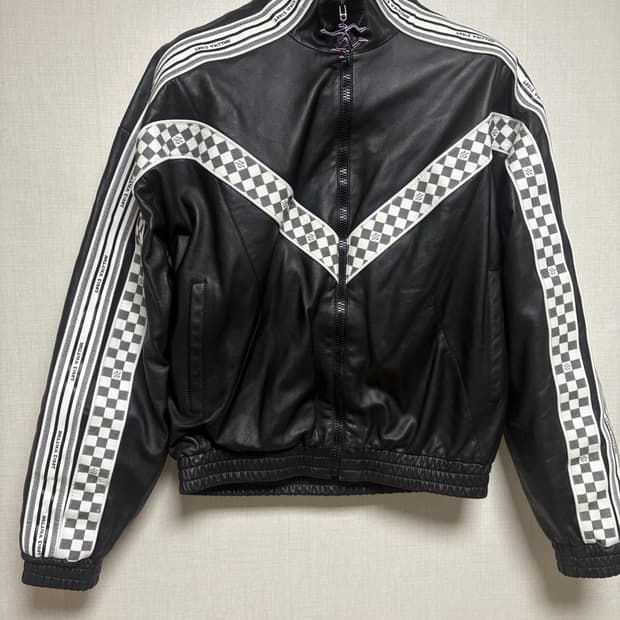 [새상품급] 루이비통 레더 다미에 자켓