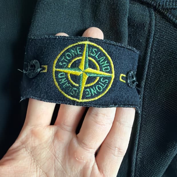 스톤아일랜드 맨투맨