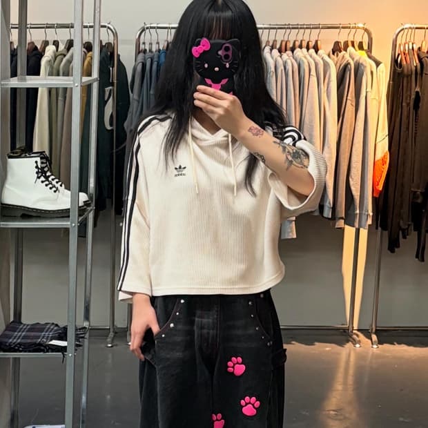 아디다스 크롭 골지 후드티 A1436