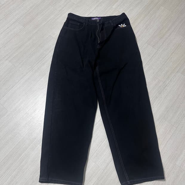 라브로스 퍼플스티치 배기바지