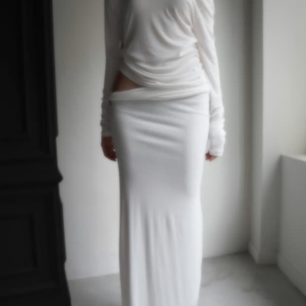 클라따 twist slim skirt 화이트