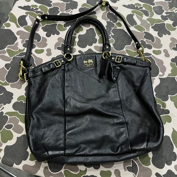 COACH 코치 매디슨 레더 린지 사첼백