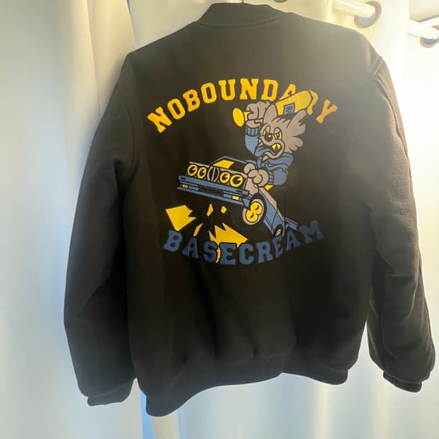 베이스크림 바시티 자켓 XL