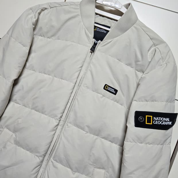 내셔널지오그래픽 경량 덕다운 패딩