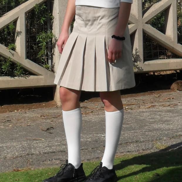 로우클래식 SOFT NYLON PLEATED SKIRT BEIGE