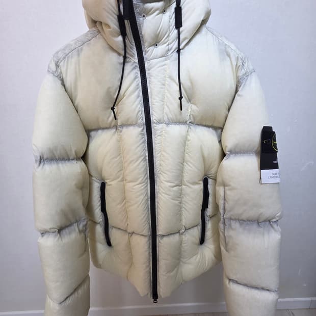 26ss 스톤아일랜드 나일론텔라 패딩