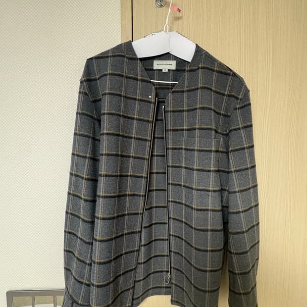 솔리드옴므 체크 지퍼 가디건 105