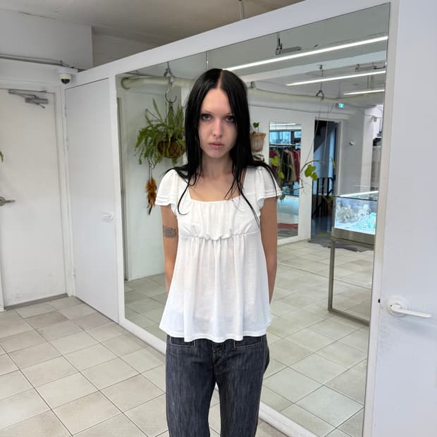 frill t-shirt