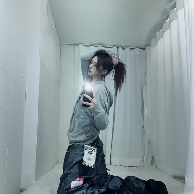 메탈릭 실버 워시 스트릿 카고 팬츠