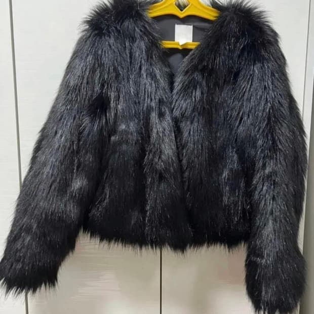 (오늘만급처)h&m 에첸엠 여성 퍼자켓 M