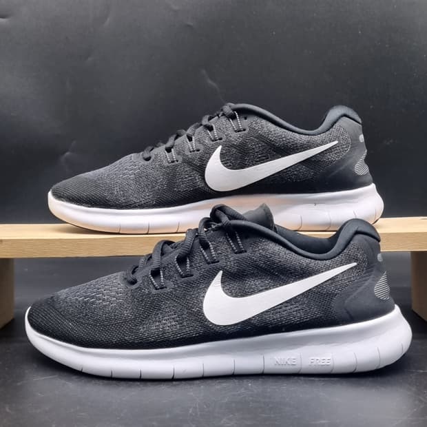 나이키  프리런 남성런닝화260