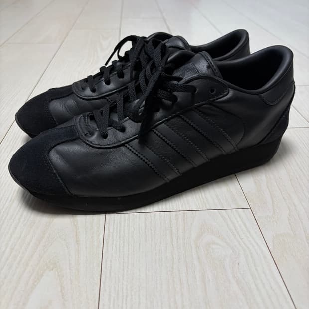 [260] 아디다스 컨트리 올블랙