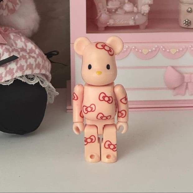 베어브릭 x 키티 9탄 100%