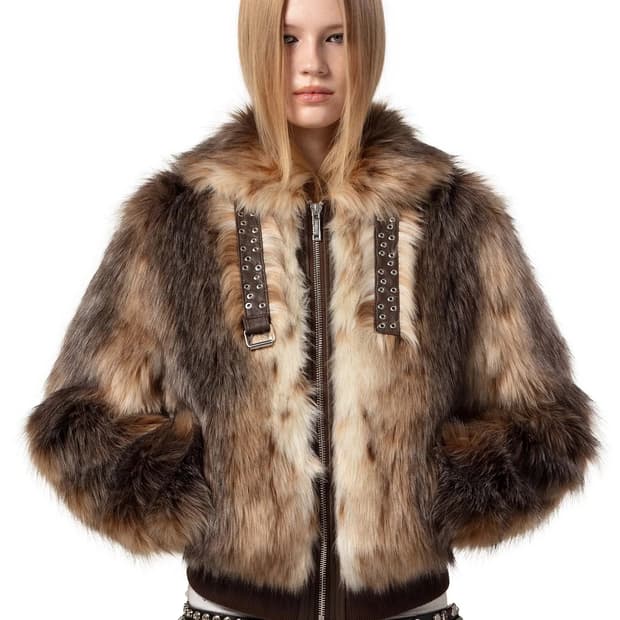 Racer worldwide coyote fur bomber 퍼봄버