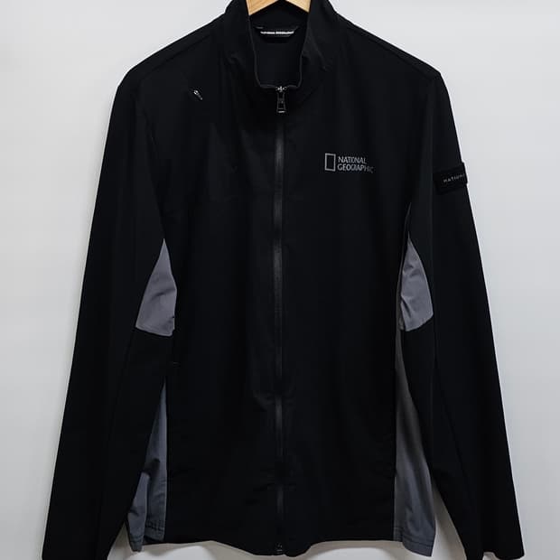 내셔널지오그래픽 블랙 바람막이 자켓 105