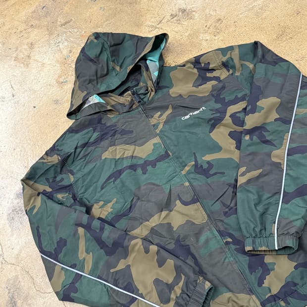 칼하트 카모 밀리터리 후드 바람막이 자켓