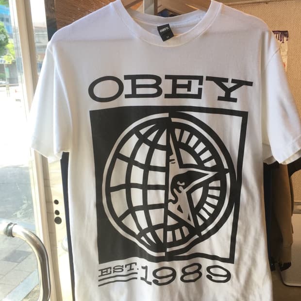 오베이 로고 티