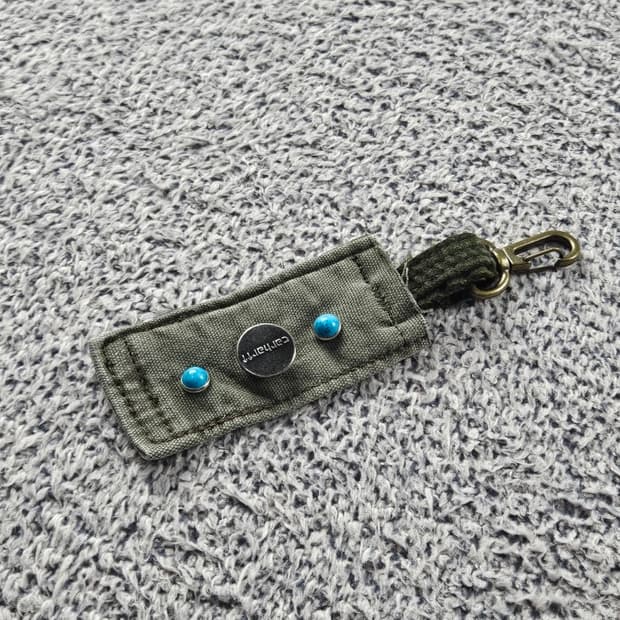 칼하트 버튼 핸드메이드 커스텀 카라비너 키링 ( OS ) / 10889