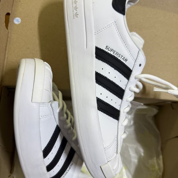 270사이즈 아디다스 슈퍼스타 아윤 우먼스 화이트 블랙