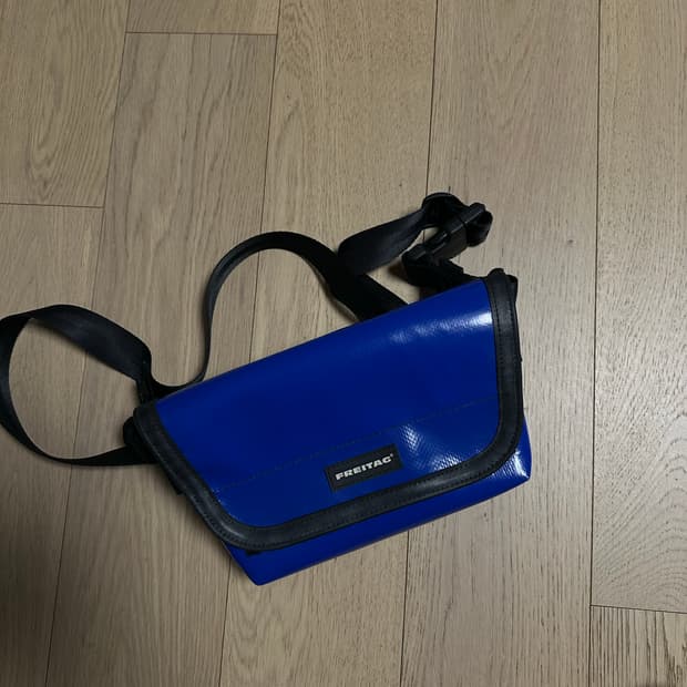 프라이탁 제이미 블루 