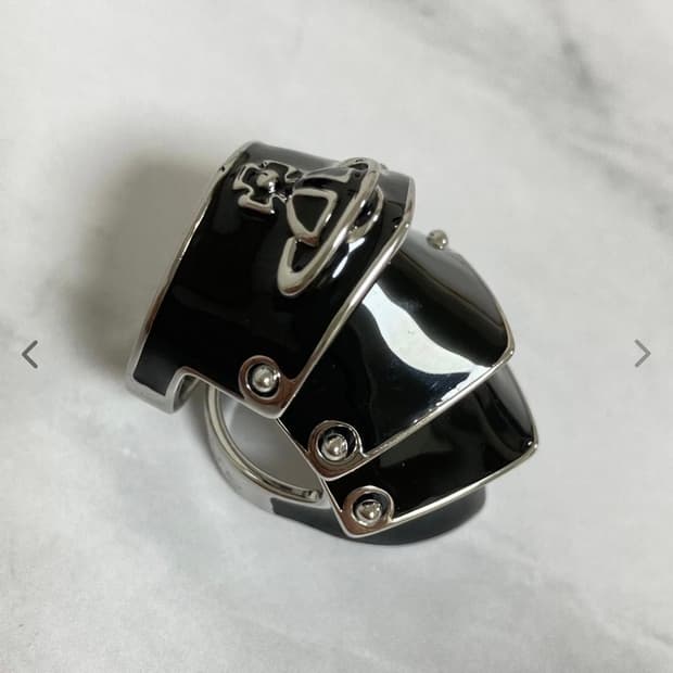 비비안웨스트우드 아카이브 블랙 실버 3단 너클링(새상품)