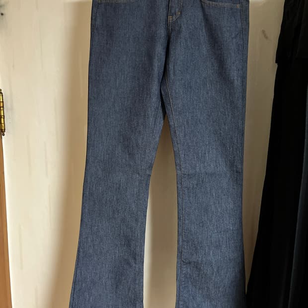 캘빈클라인 로우라이즈 부츠컷 데님