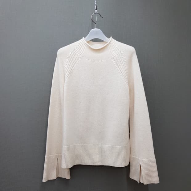 Theory 띠어리 캐시미어 100  벨슬리브 니트 P사이즈