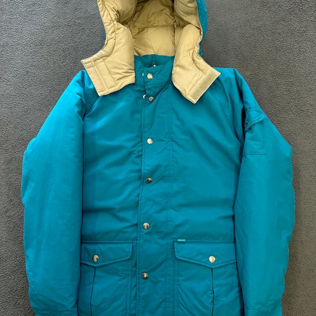 슈프림 다운 필 패딩 자켓 처분 