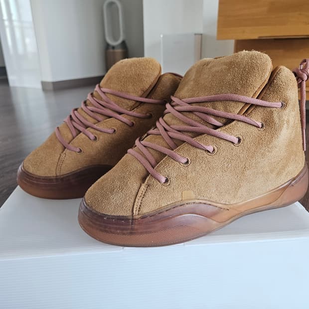 [US12] ERL VAMP HIGH NATURAL 뱀프 하이 내추럴