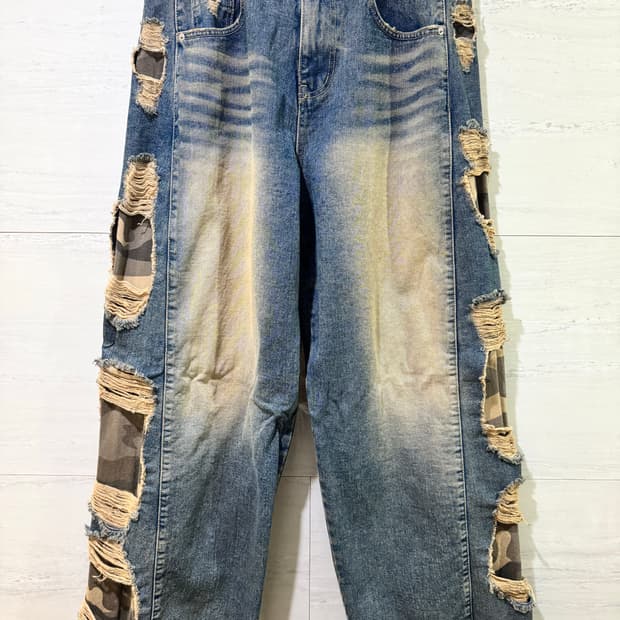 Camouflage denim pants 