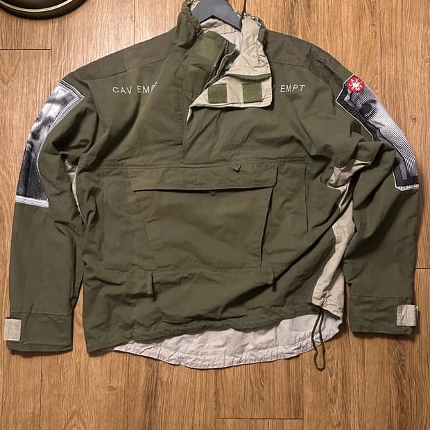 카브엠트 CAV EMPT 카키 아노락 자켓 L정도
