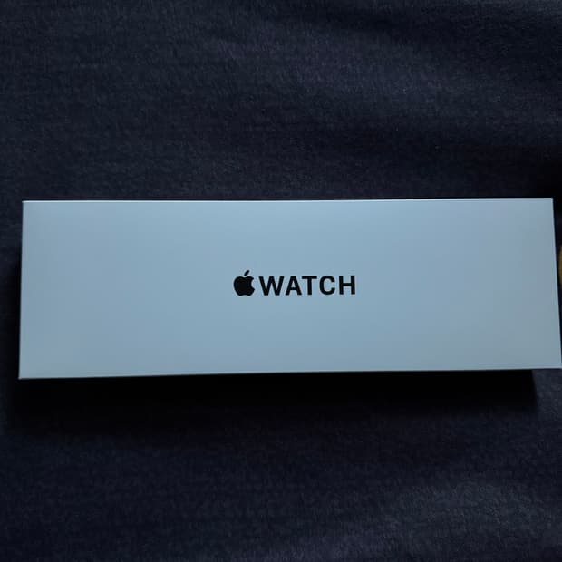 애플워치 SE3 40mm 새상품 스타라이트(스트랩 추가 증정)