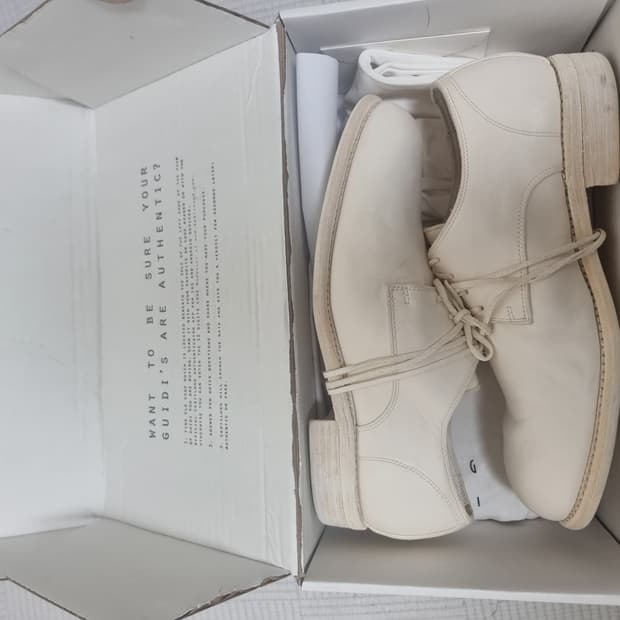 guidi 992x 화이트 43size 새상품