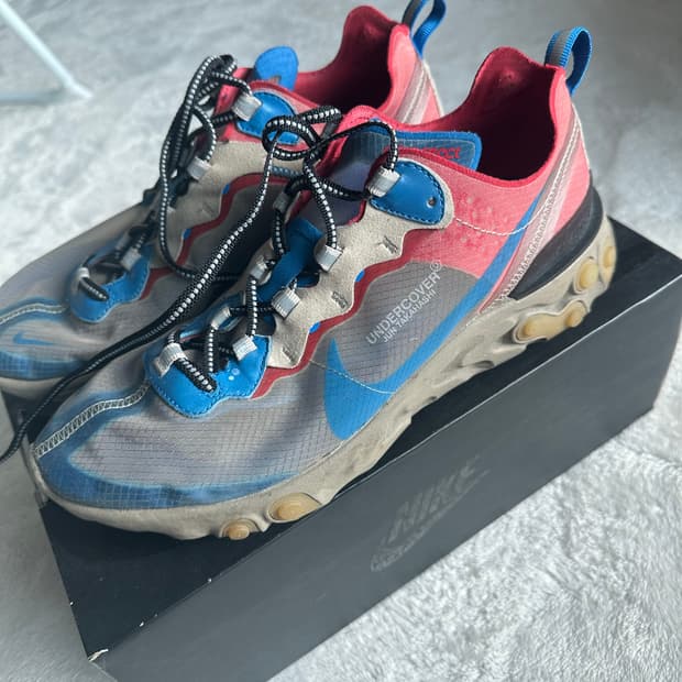 나이키 언더커버 리액트 앨리먼트87 시그널 블루