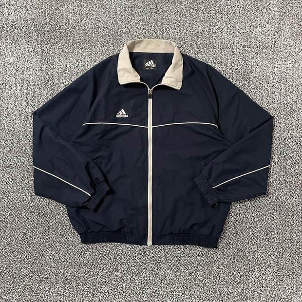 빈티지9. 아디다스 올드스쿨 빈티지 바람막이 점퍼 네이비 베이지 배색