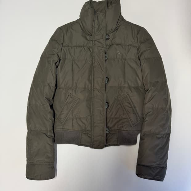 희귀!! 여성 아베크롬비 양털 안감 퀄팅 크롭 다운 자켓