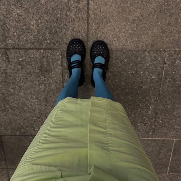 ÉÉ(NOUVLAREE) PICK STITCH SKIRT PALE LIM