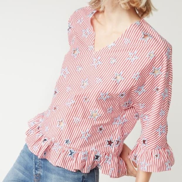 산드로 스타 컷아웃 스트라이프 블라우스 2사이즈