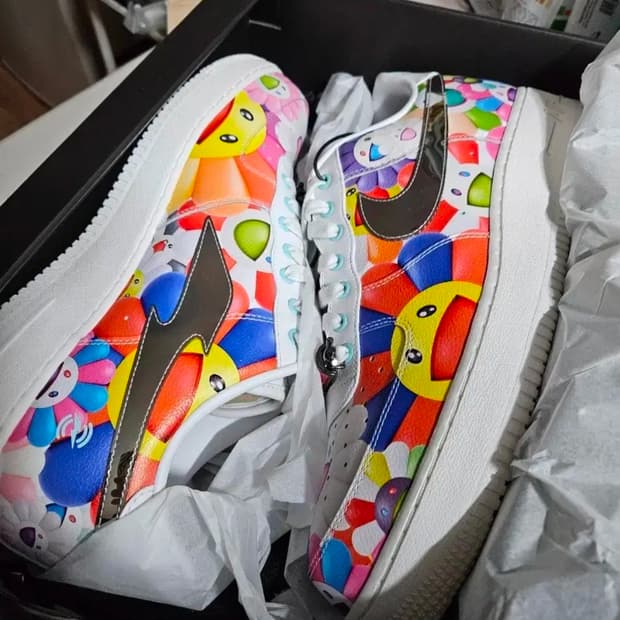 나이키 x 무라카미 타카시 x RTFKT 드립 에어포스 300