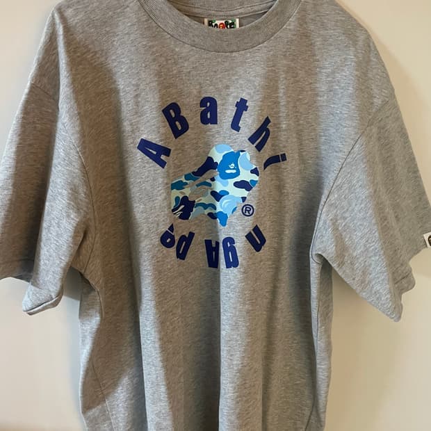 베이프 반팔티 s