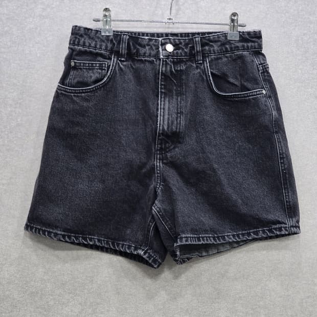 자라 TRF 컬렉션 블랙 데님 숏팬츠