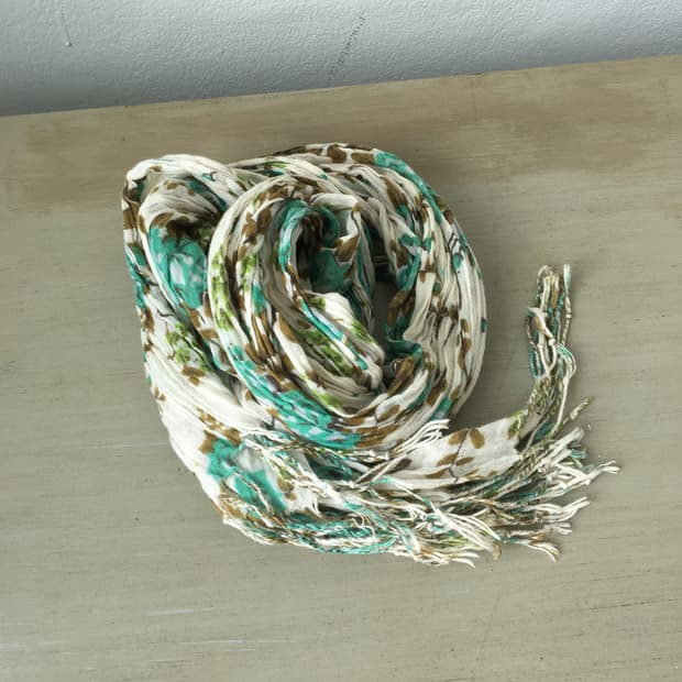  flower pattern scarf