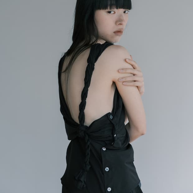킨드레드 Kindred 블랙 크로스 바디 랩 탑 1