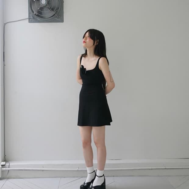 프레클 스트레치 슬리브리스 드레스