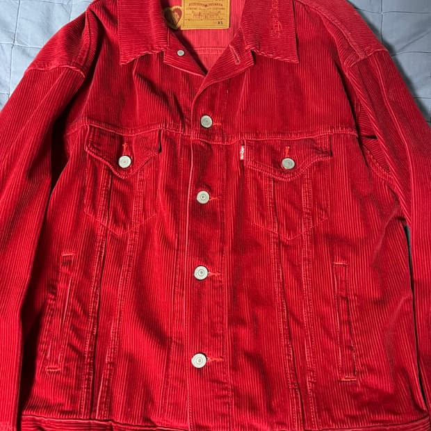 베르디 걸스돈크리아 X 리바이스 데님 자켓 (xs)