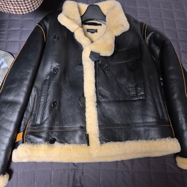 이스트로그 변요한 모터사이클 무스탕 L