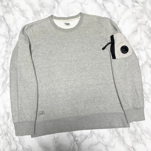 씨피컴퍼니 맨투맨 티셔츠 깔끔 CP컴퍼니