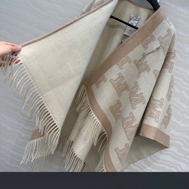 막스마라 FRINE 프리네 M모노그램 자카드 울 여성 케이프 숄