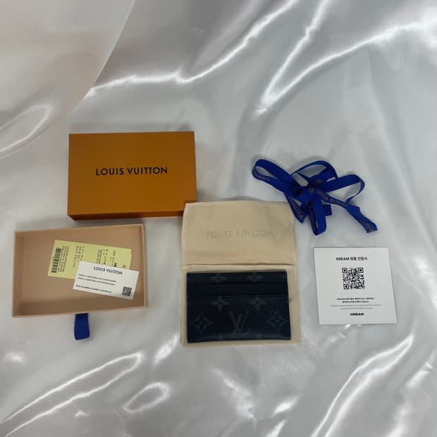 새상품 Louis Vuitton 모노그램 이클립스 카드지갑 M6217