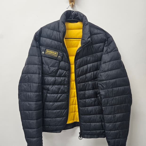 바버 인터네셔널 숏 경량패딩